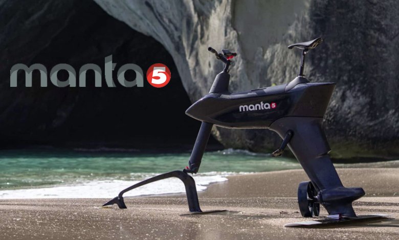 Manta5 Hydrofoiler XE-1 bici elettrica sull’acqua con tecnologia hydrofoil durante utilizzo