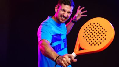 gomito del padel dolore al braccio durante partita vibrazioni racchetta